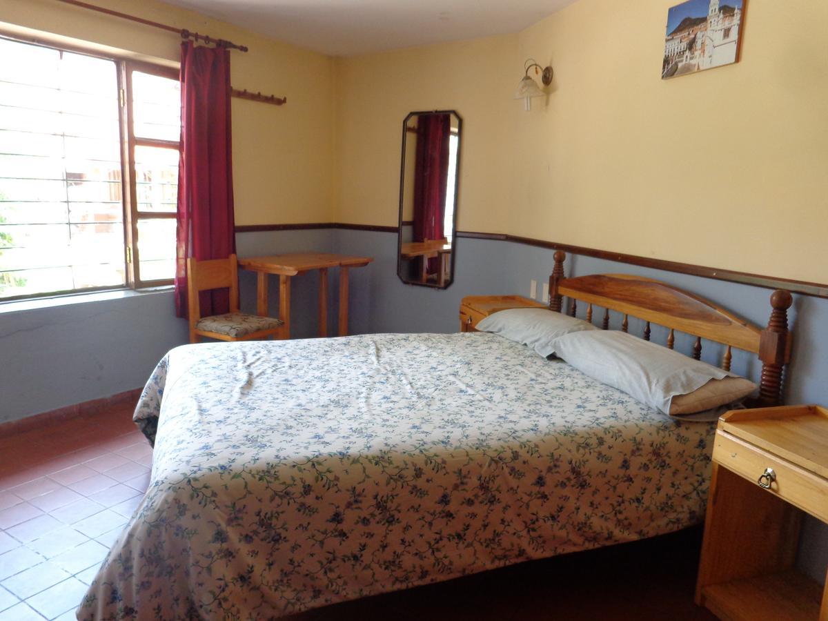 Hostal Pachamama Sucre Esterno foto